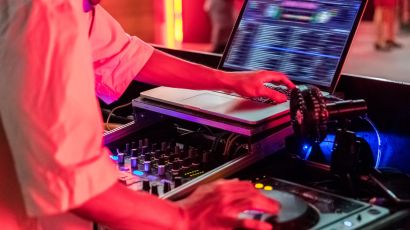 How to Choose a DJ Service in Stamford CT